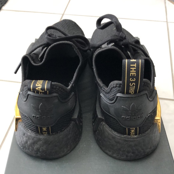 Adidas NMD R1 (fits like 7.5) - Picture 4 of 7